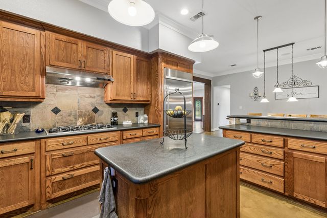 901 Morton Hill Lane, Haslet, TX 76052