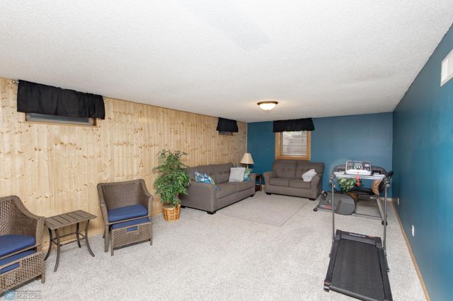 2606 Spruce Lane, Moorhead, MN 56560
