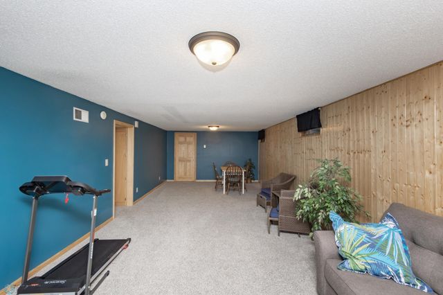 2606 Spruce Lane, Moorhead, MN 56560