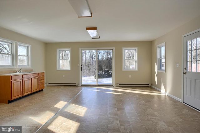 17 PINETREE DR, Duncannon, PA 17020