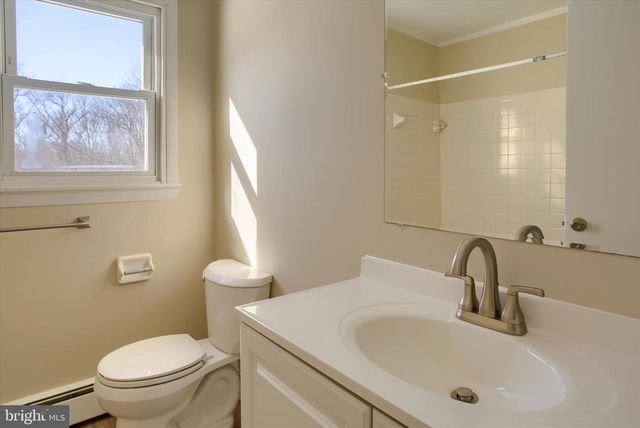 17 PINETREE DR, Duncannon, PA 17020