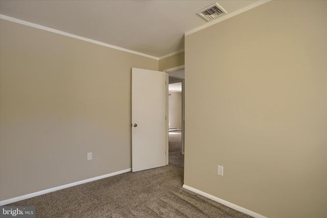 17 PINETREE DR, Duncannon, PA 17020