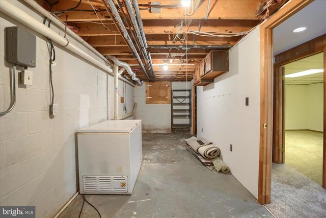 17 PINETREE DR, Duncannon, PA 17020