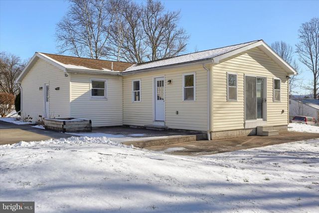 17 PINETREE DR, Duncannon, PA 17020