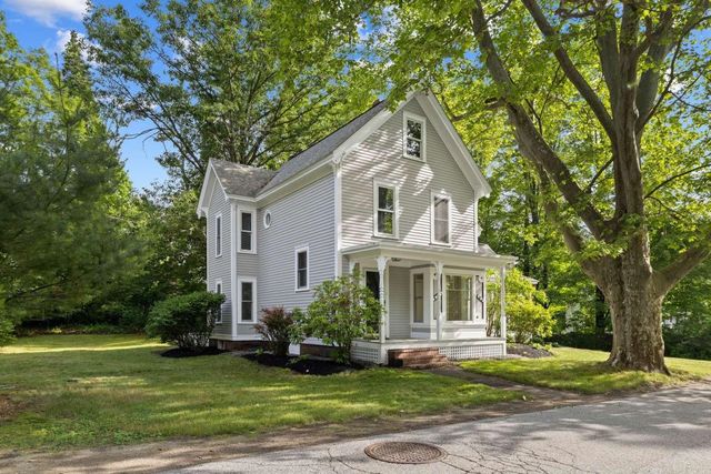 20 Pearl Street, Henniker, NH 03242