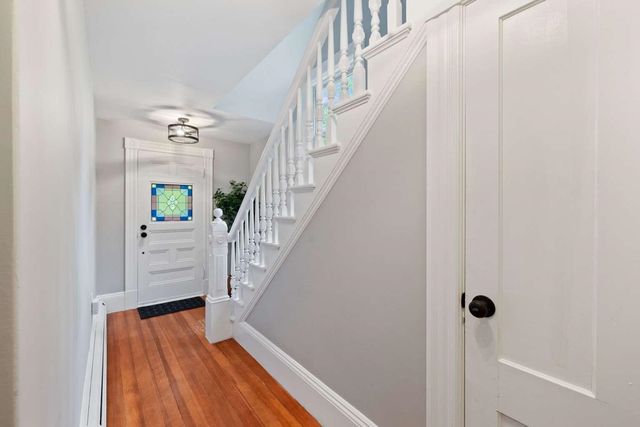 20 Pearl Street, Henniker, NH 03242