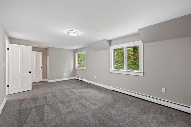 20 Pearl Street, Henniker, NH 03242