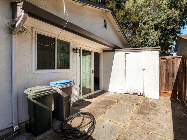 2037 Liberia, San Jose, CA 95116