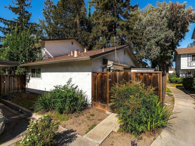 2037 Liberia, San Jose, CA 95116