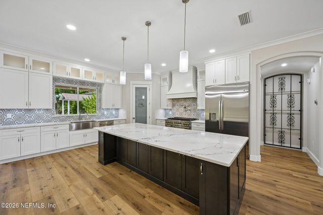 720 ARTHUR MOORE Drive, Green Cove Springs, FL 32043