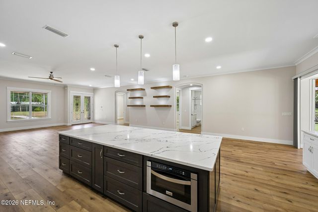 720 ARTHUR MOORE Drive, Green Cove Springs, FL 32043