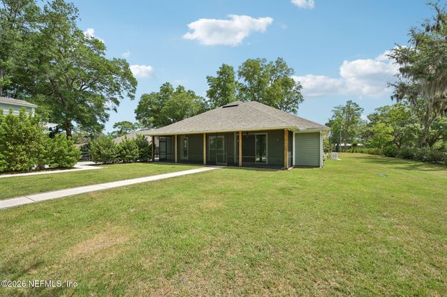 720 ARTHUR MOORE Drive, Green Cove Springs, FL 32043