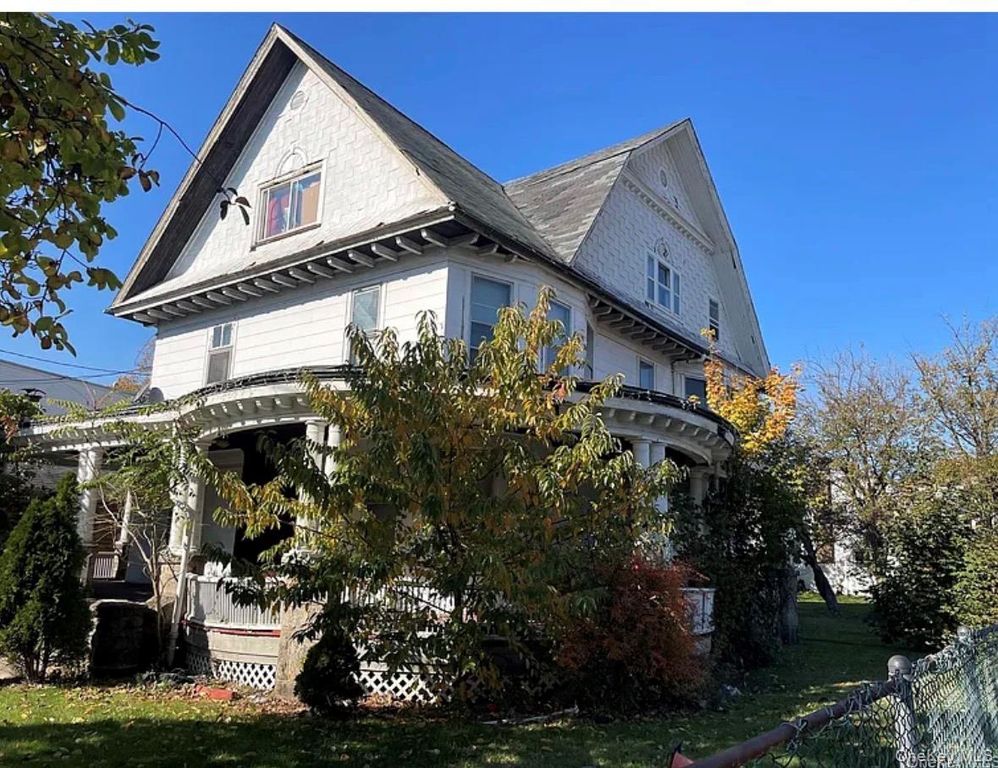 25 Radford Street, Yonkers, NY 10705