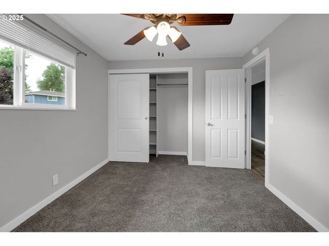 1097 LEIGH St, Eugene, OR 97401