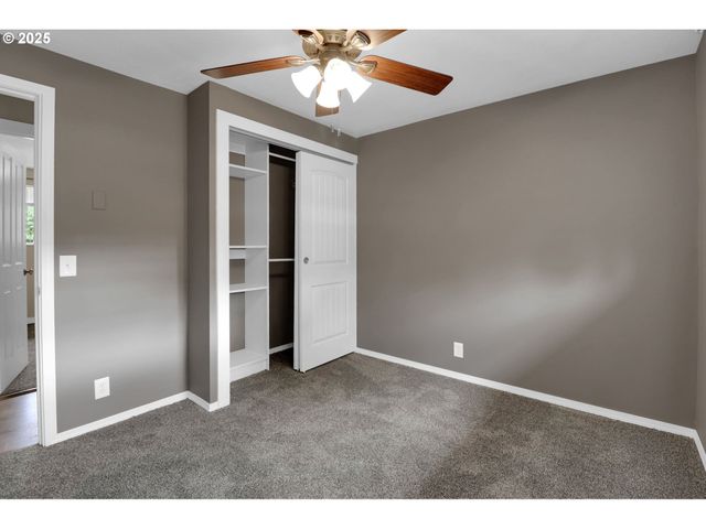 1097 LEIGH St, Eugene, OR 97401