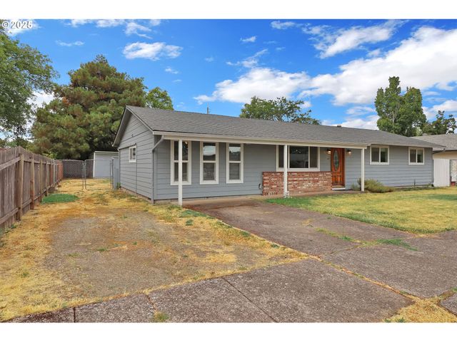 1097 LEIGH St, Eugene, OR 97401