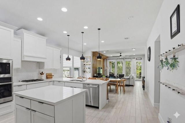 311 Bananaquit Way, Magnolia, TX 77354