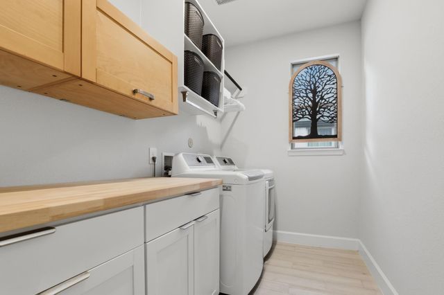 311 Bananaquit Way, Magnolia, TX 77354