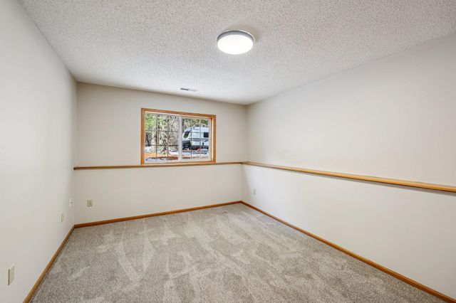 5612 164th Avenue NW, Anoka, MN 55303