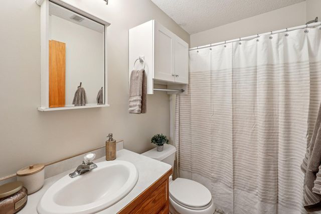 5612 164th Avenue NW, Anoka, MN 55303