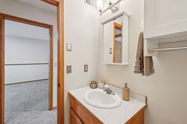 5612 164th Avenue NW, Anoka, MN 55303