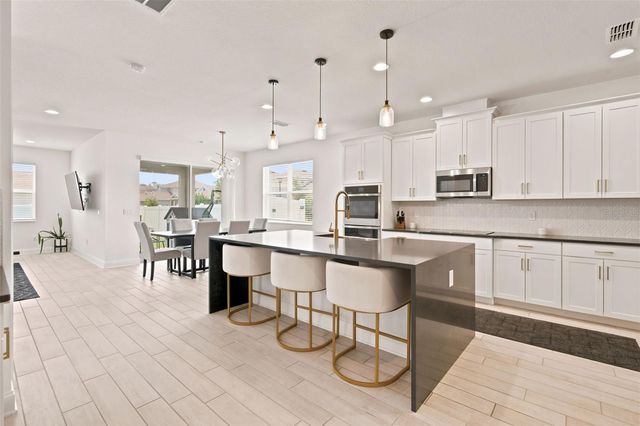700 ALBYON COURT, Debary, FL 32713