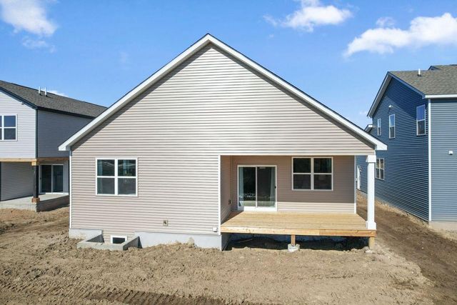 1712 Oak Creek Drive, Chaska, MN 55318