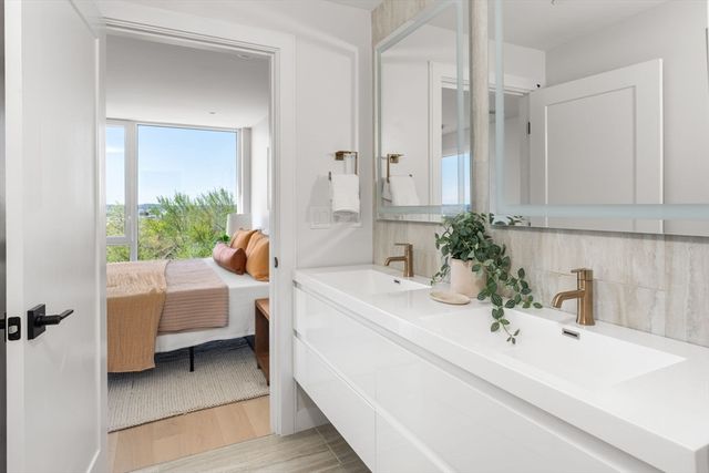 125 Lowell Street 402, Somerville, MA 02143