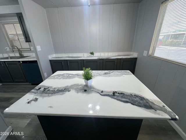 10701 N 99 Avenue 209, Peoria, AZ 85345