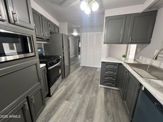 10701 N 99 Avenue 209, Peoria, AZ 85345