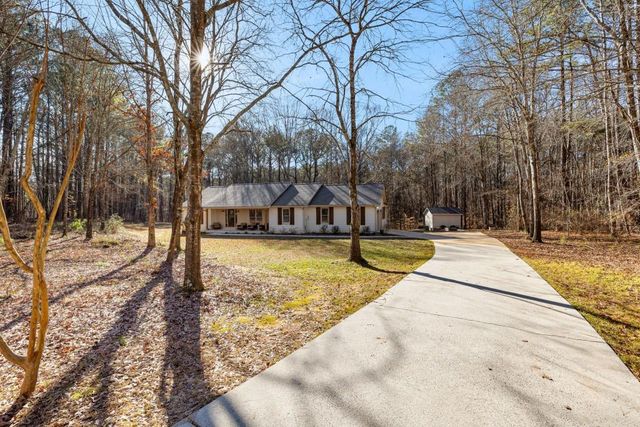 111 Cook Lane, Newnan, GA 30263