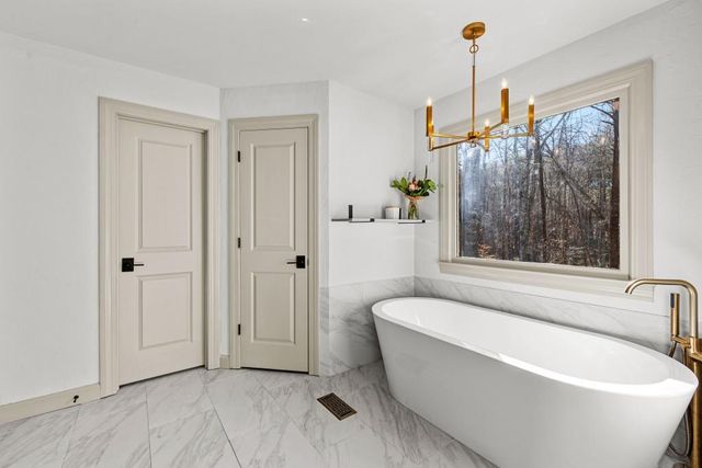 111 Cook Lane, Newnan, GA 30263