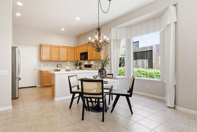 3005 Crestwood Way, Rocklin, CA 95765