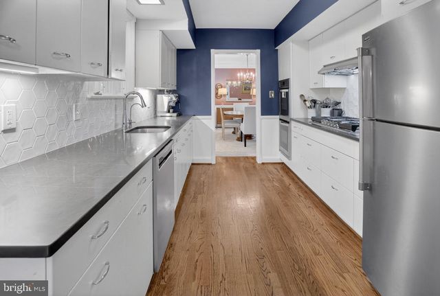 5973 SEARL TER, Bethesda, MD 20816