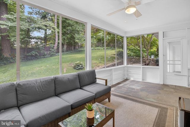 5973 SEARL TER, Bethesda, MD 20816