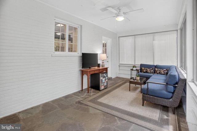 5973 SEARL TER, Bethesda, MD 20816