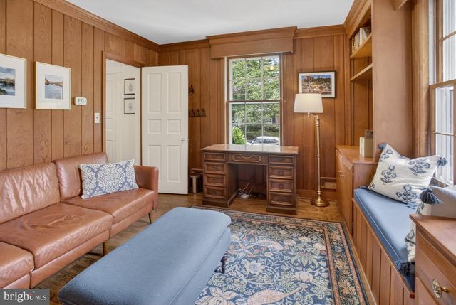 5973 SEARL TER, Bethesda, MD 20816