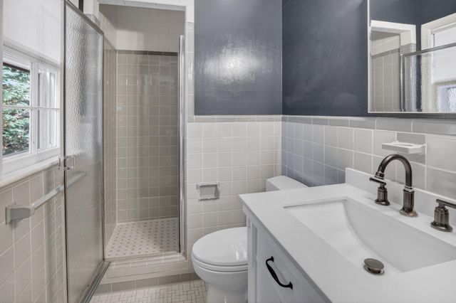 5973 SEARL TER, Bethesda, MD 20816