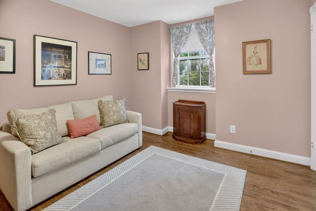 5973 SEARL TER, Bethesda, MD 20816
