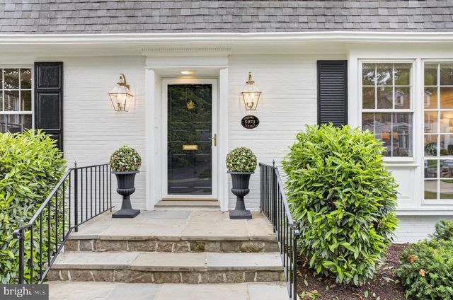 5973 SEARL TER, Bethesda, MD 20816