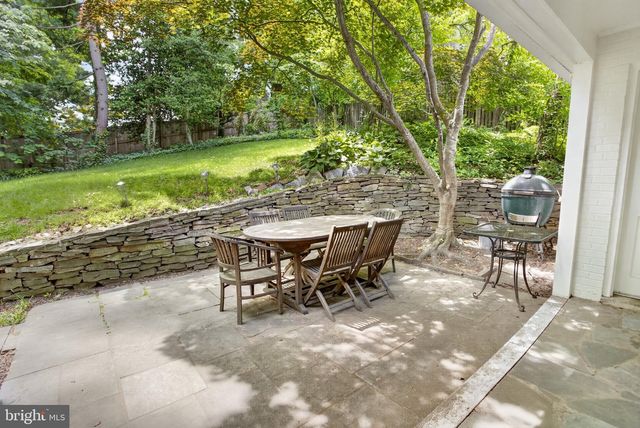 5973 SEARL TER, Bethesda, MD 20816