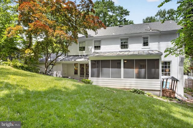 5973 SEARL TER, Bethesda, MD 20816