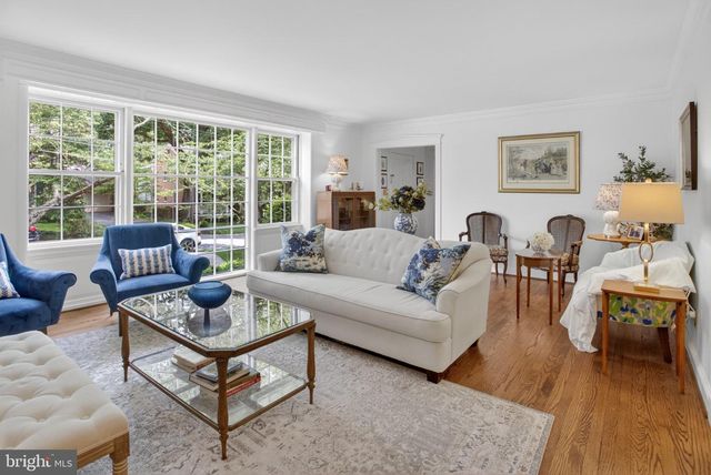5973 SEARL TER, Bethesda, MD 20816