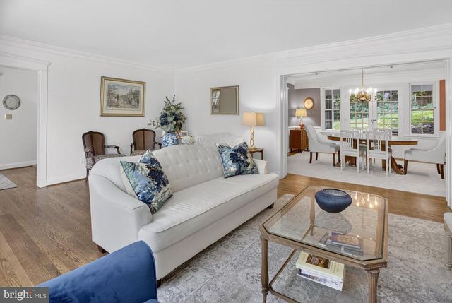 5973 SEARL TER, Bethesda, MD 20816