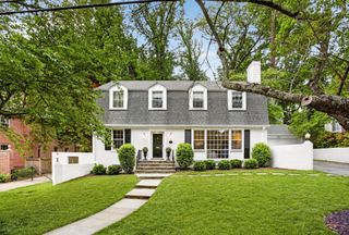 5973 SEARL TER, Bethesda, MD 20816