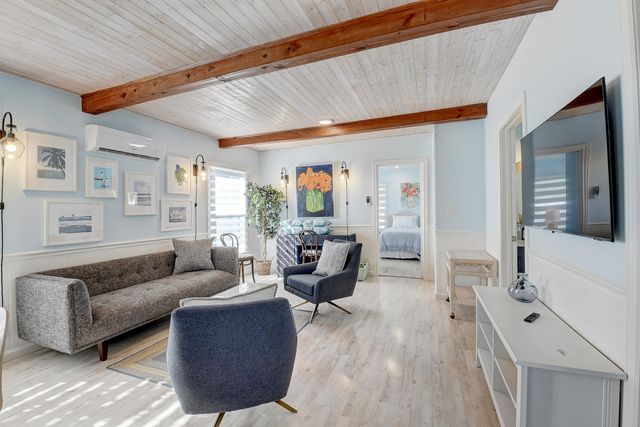 212 SW 1st Avenue, Delray Beach, FL 33444