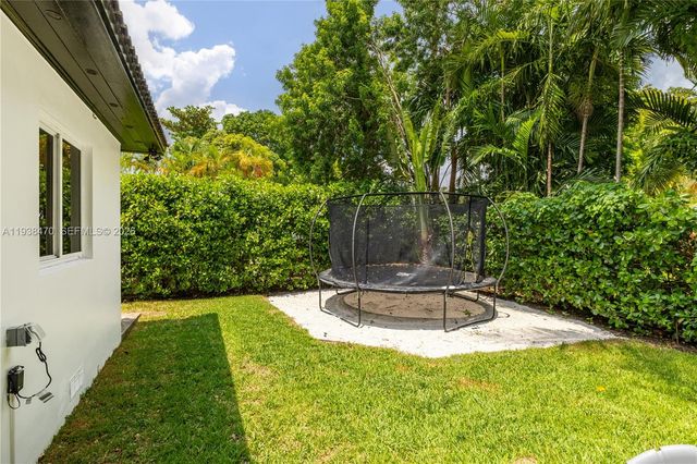 741 NE 87th St, Miami, FL 33138