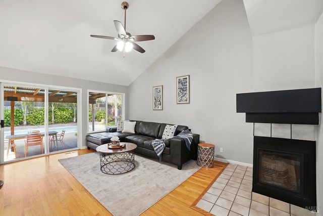 110 Silverbell Ct, Windsor, CA 95492