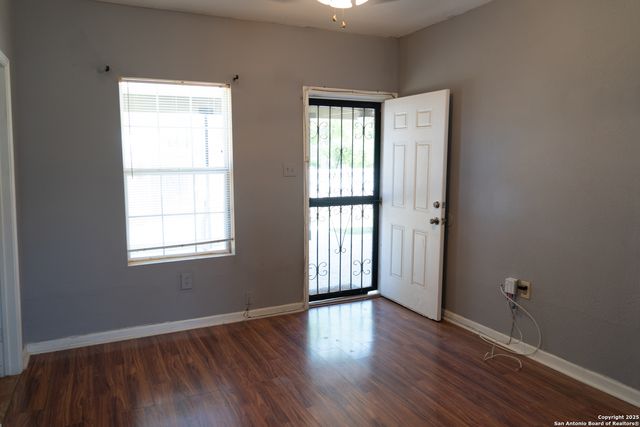 1412 Whitman Ave Unit 2, San Antonio, TX 78211