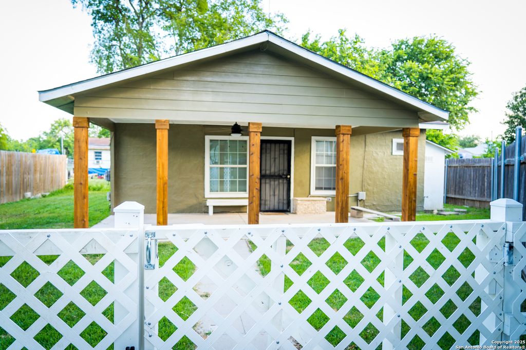 1412 Whitman Ave Unit 2, San Antonio, TX 78211